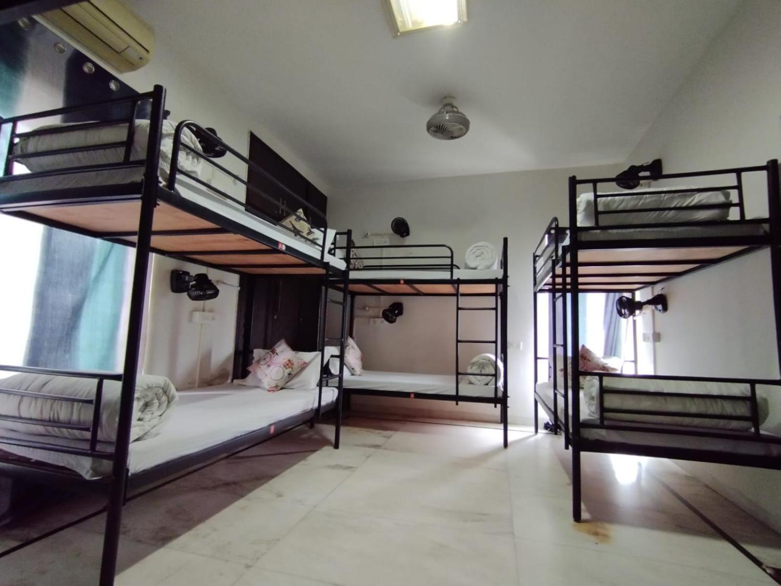A Sleepy Fox Hostel Nowe Delhi Zewnętrze zdjęcie